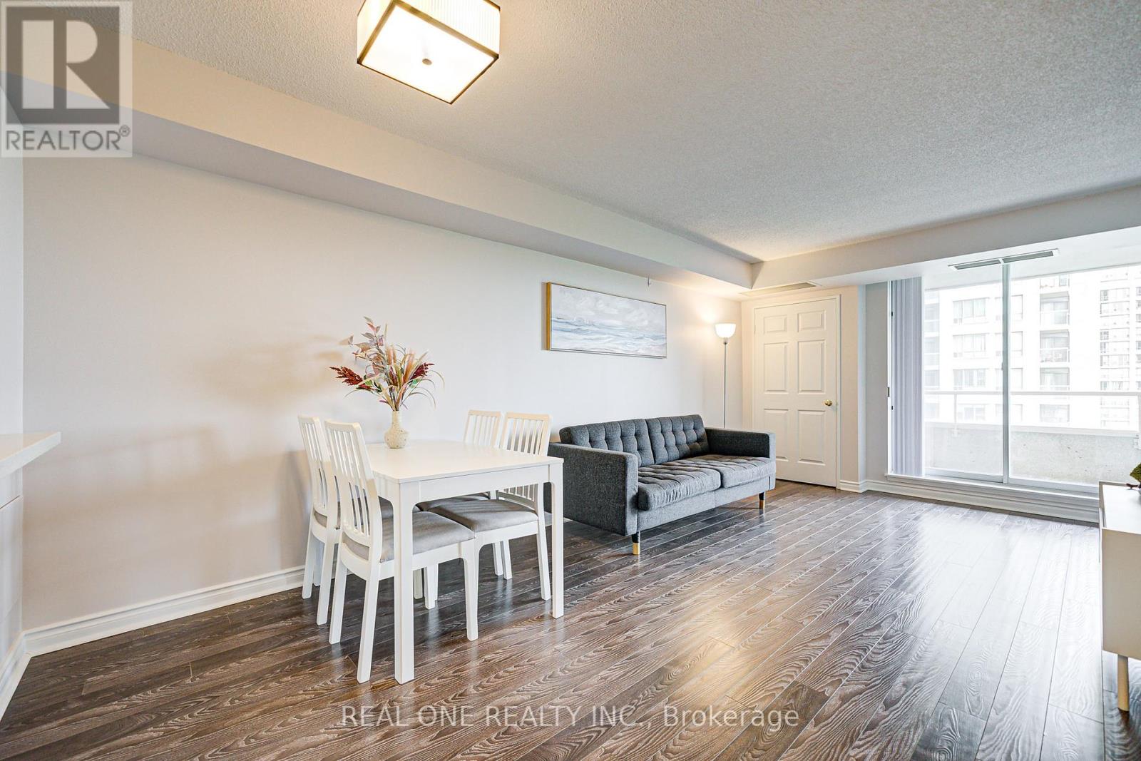 901 - 35 Empress Avenue, Toronto (Willowdale East), Ontario  M2N 6T3 - Photo 10 - C12209585