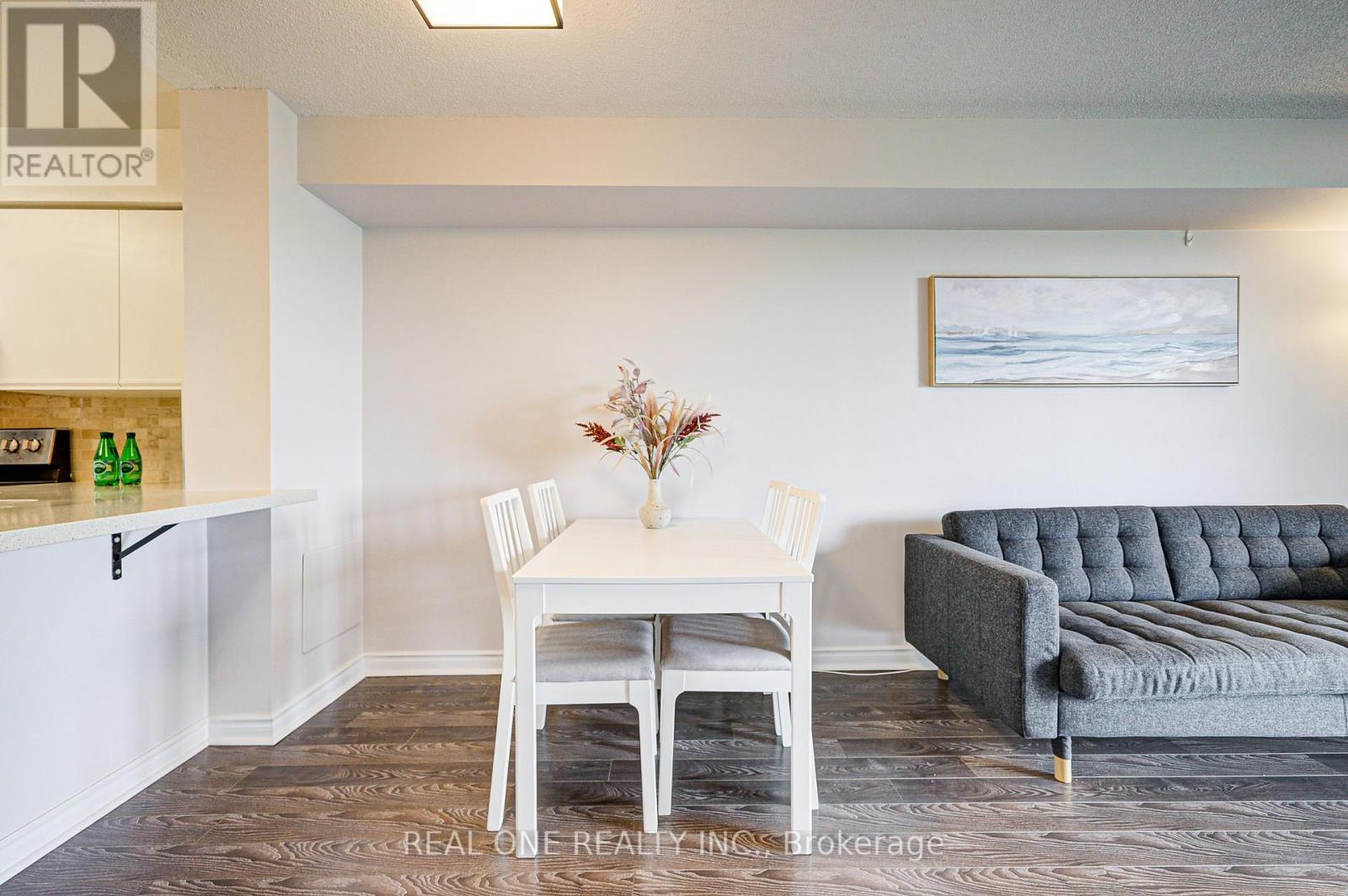 901 - 35 Empress Avenue, Toronto (Willowdale East), Ontario  M2N 6T3 - Photo 11 - C12209585