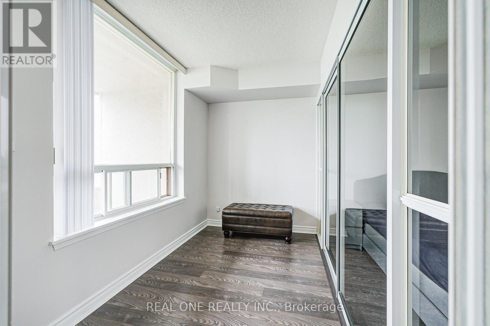 901 - 35 Empress Avenue, Toronto (Willowdale East), Ontario  M2N 6T3 - Photo 20 - C12209585