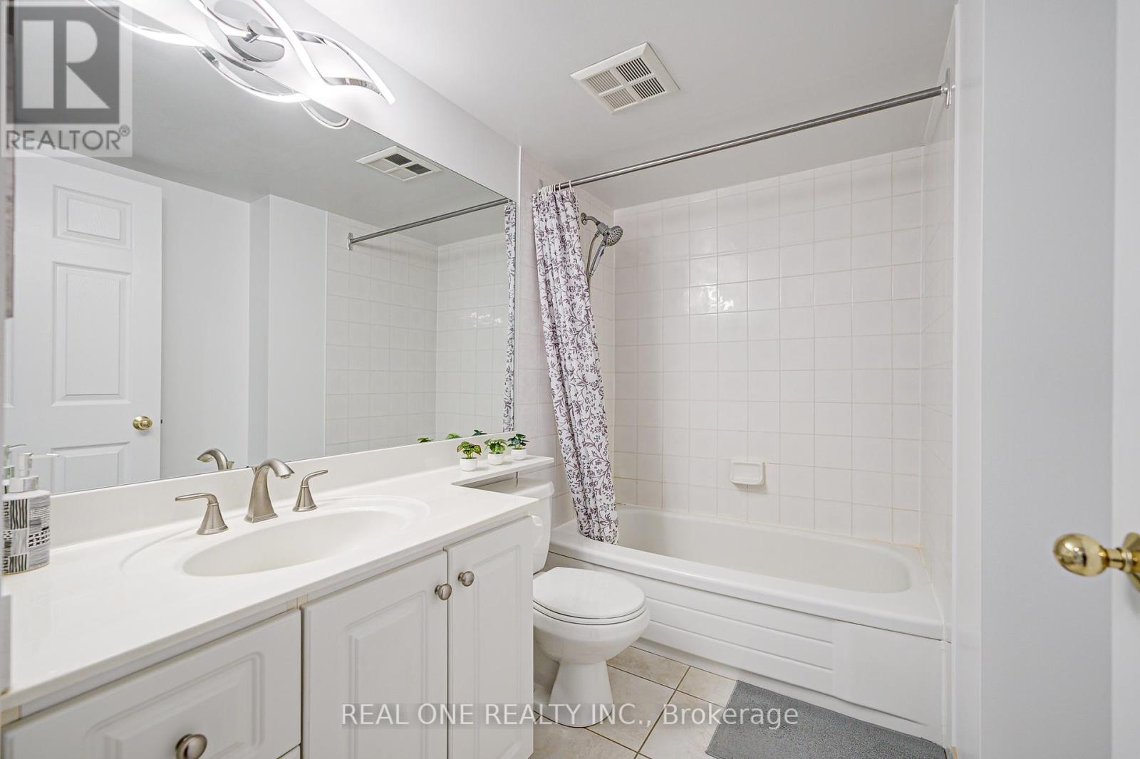 901 - 35 Empress Avenue, Toronto (Willowdale East), Ontario  M2N 6T3 - Photo 25 - C12209585