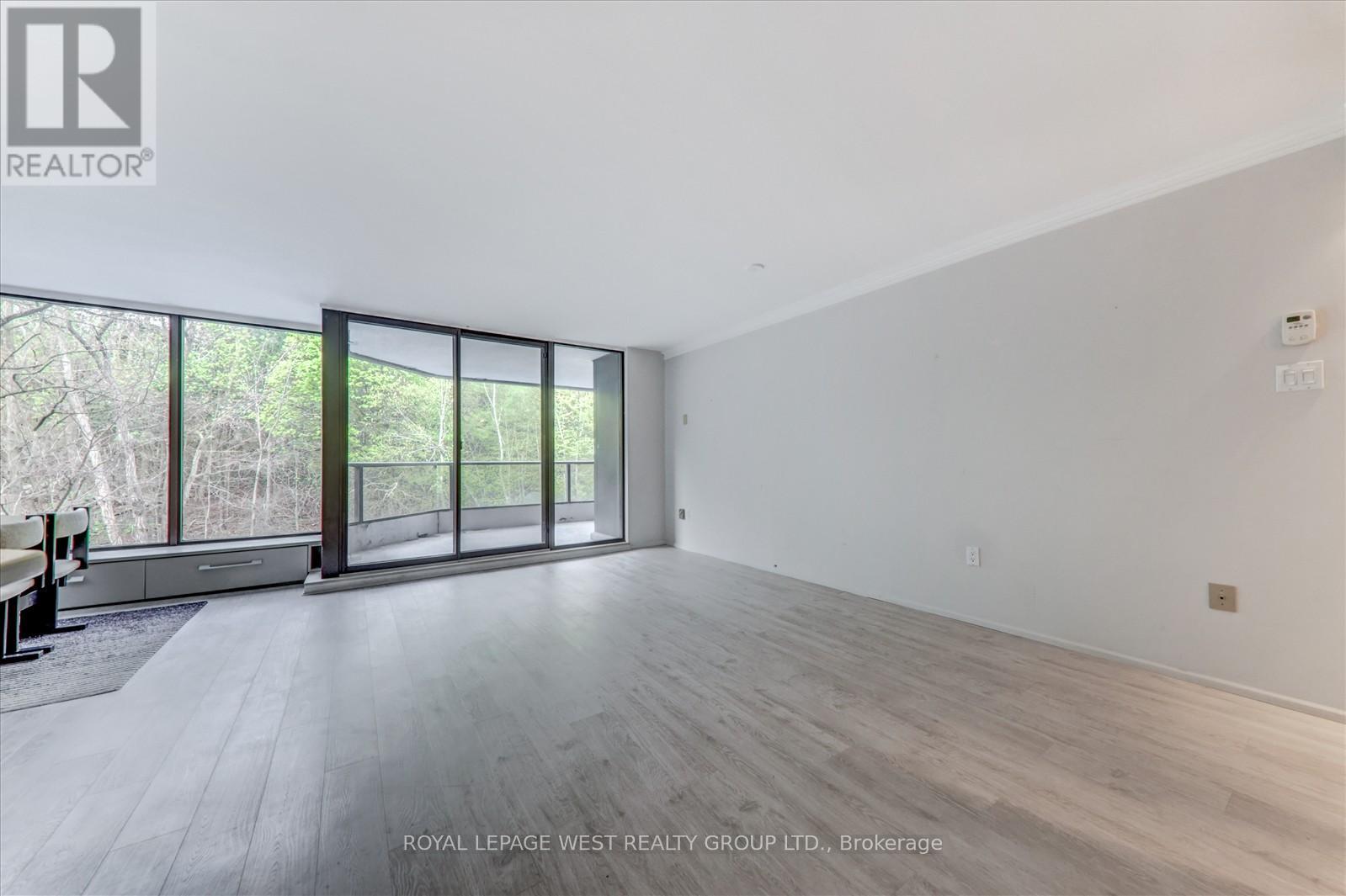 909 - 3900 Yonge Street, Toronto (Bedford Park-Nortown), Ontario  M4N 3N6 - Photo 12 - C12209590
