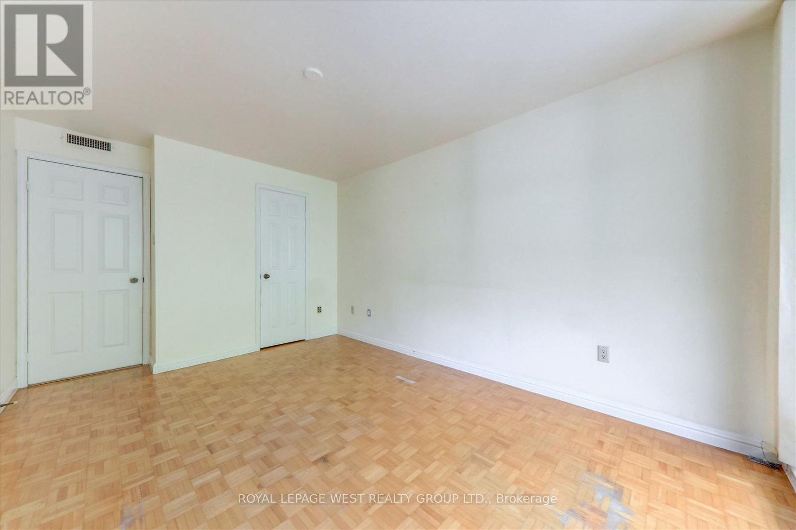 909 - 3900 Yonge Street, Toronto (Bedford Park-Nortown), Ontario  M4N 3N6 - Photo 23 - C12209590