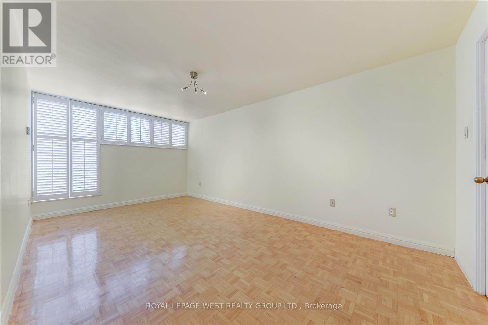 909 - 3900 Yonge Street, Toronto (Bedford Park-Nortown), Ontario  M4N 3N6 - Photo 24 - C12209590