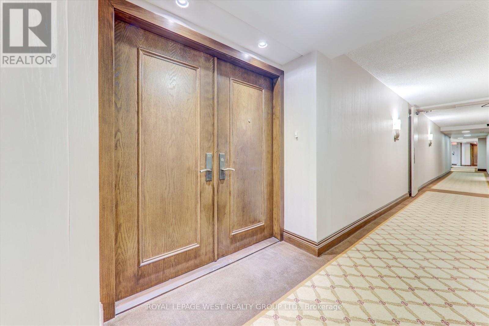 909 - 3900 Yonge Street, Toronto (Bedford Park-Nortown), Ontario  M4N 3N6 - Photo 6 - C12209590