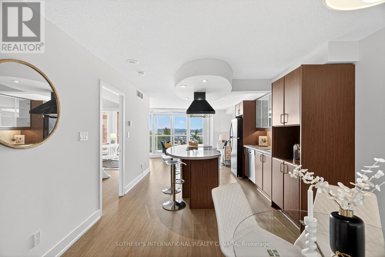 512 - 550 Queens Quay W, Toronto (Waterfront Communities), Ontario  M5V 3M8 - Photo 16 - C12209623