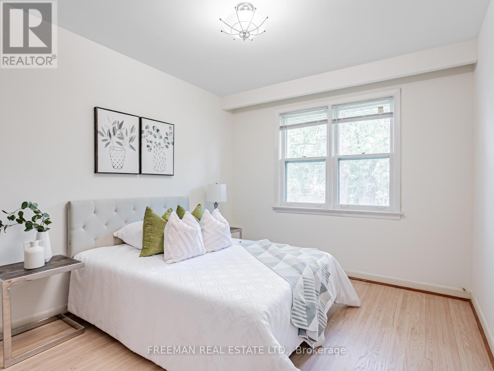 80 Cocksfield Avenue, Toronto (Bathurst Manor), Ontario  M3H 3S9 - Photo 16 - C12209627