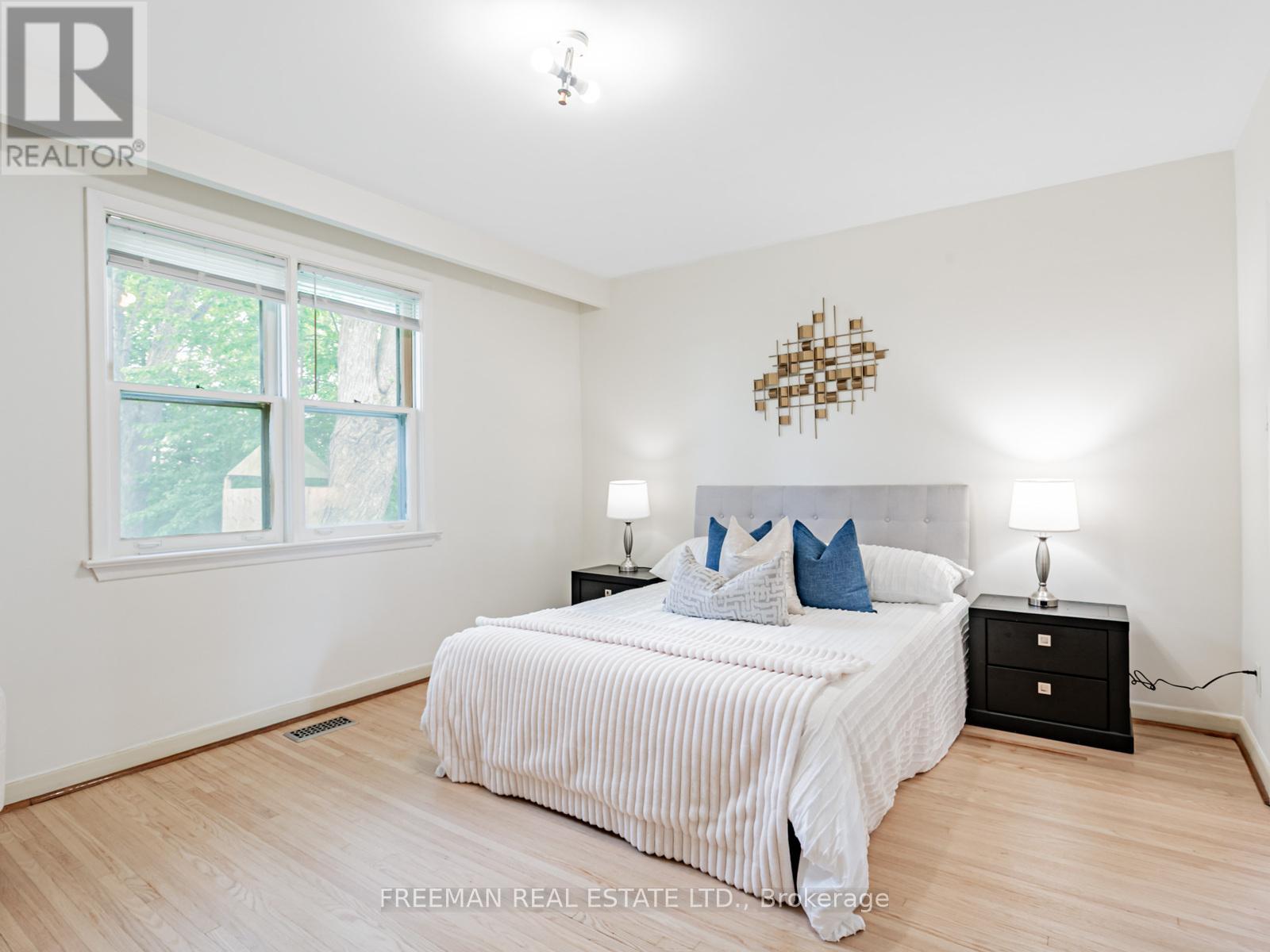 80 Cocksfield Avenue, Toronto (Bathurst Manor), Ontario  M3H 3S9 - Photo 18 - C12209627