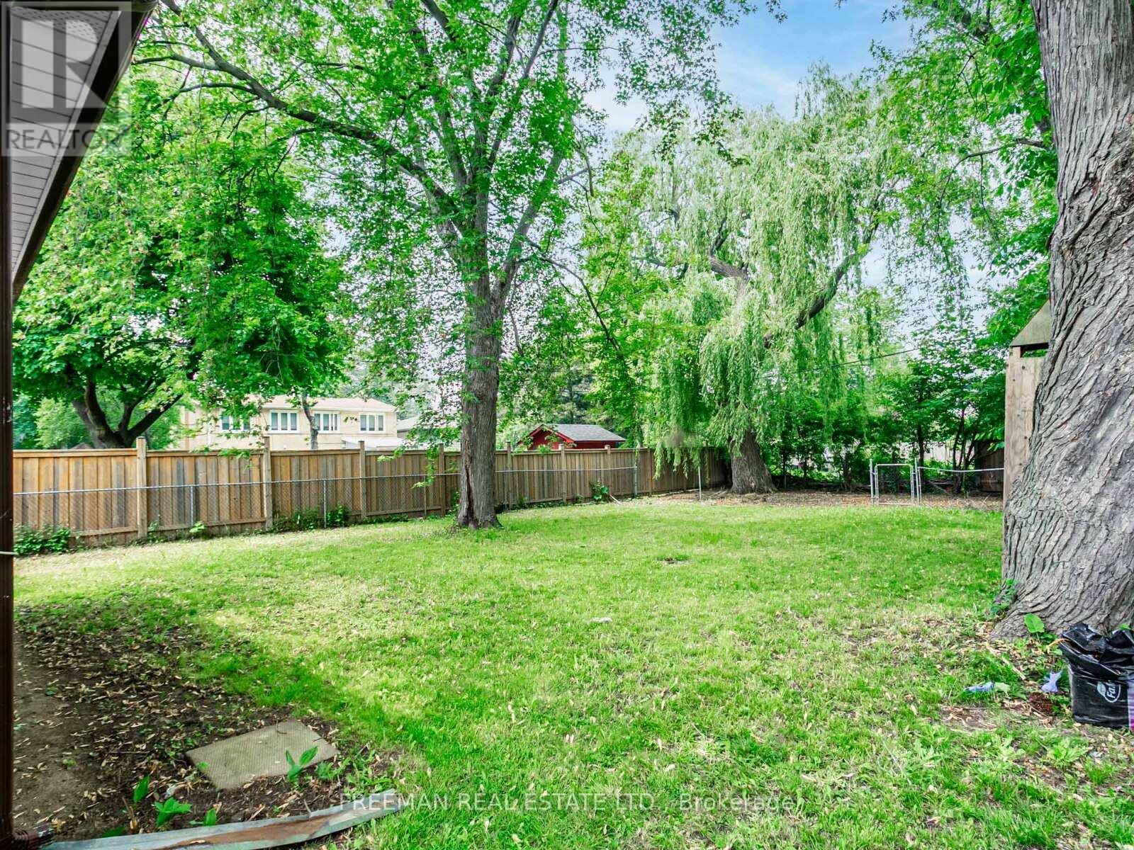 80 Cocksfield Avenue, Toronto (Bathurst Manor), Ontario  M3H 3S9 - Photo 27 - C12209627