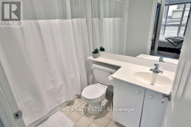 1528 - 250 Wellington Street, Toronto (Waterfront Communities), Ontario  M5V 3P6 - Photo 8 - C12209633