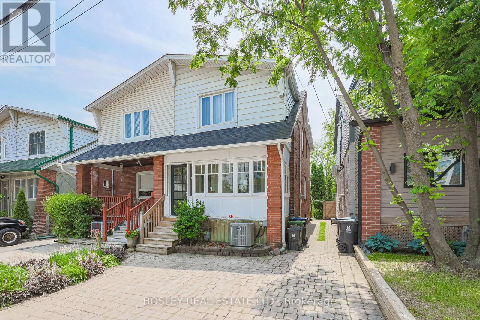 243 SOUDAN AVENUE, Toronto, Ontario