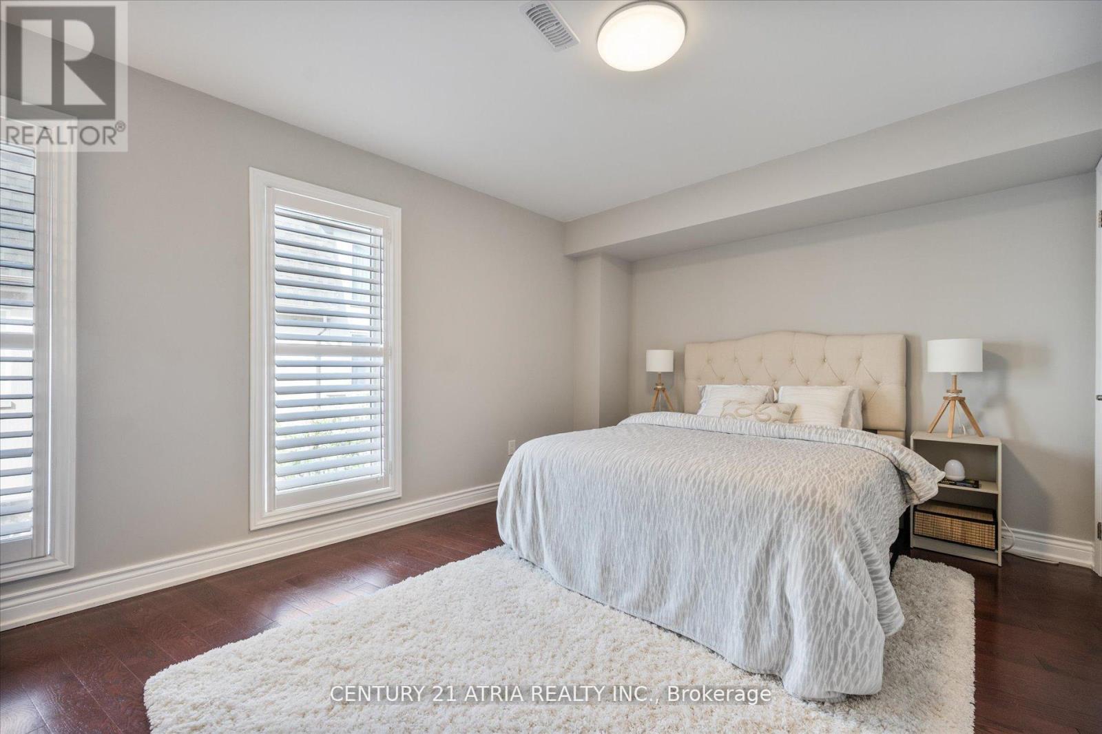 291 David Dunlap Circle, Toronto (Banbury-Don Mills), Ontario  M3C 4B9 - Photo 19 - C12209657