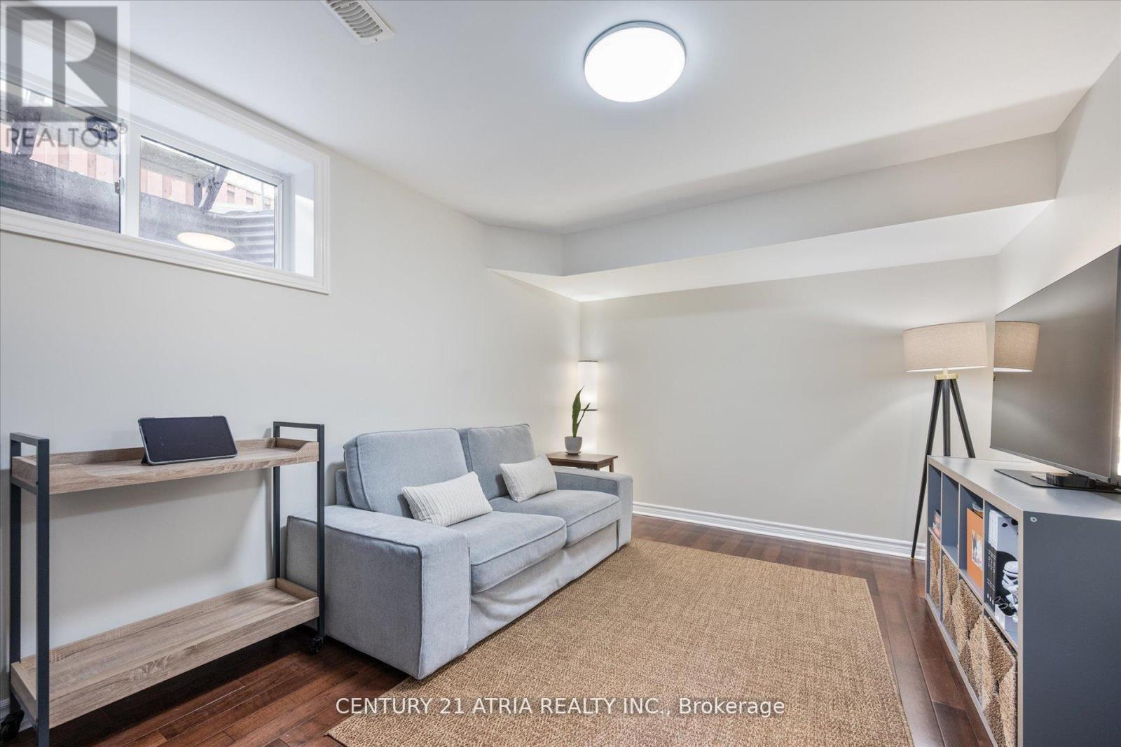 291 David Dunlap Circle, Toronto (Banbury-Don Mills), Ontario  M3C 4B9 - Photo 27 - C12209657