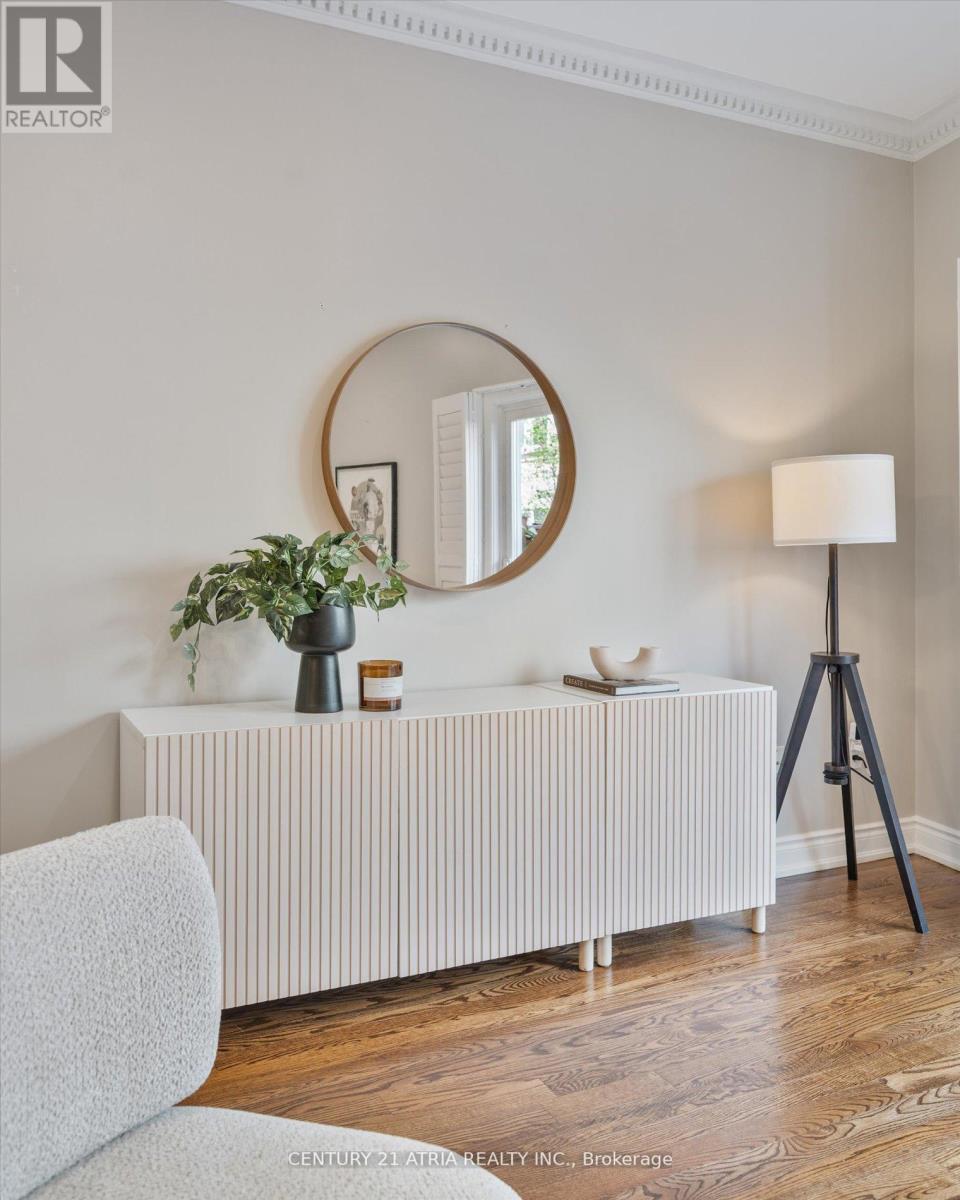 291 David Dunlap Circle, Toronto (Banbury-Don Mills), Ontario  M3C 4B9 - Photo 6 - C12209657