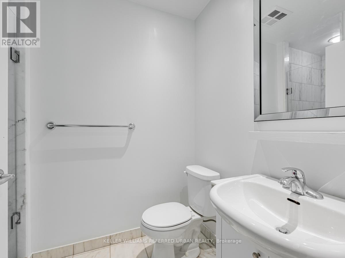 3202 - 8 York Street, Toronto (Waterfront Communities), Ontario  M5J 2Y2 - Photo 15 - C12209667
