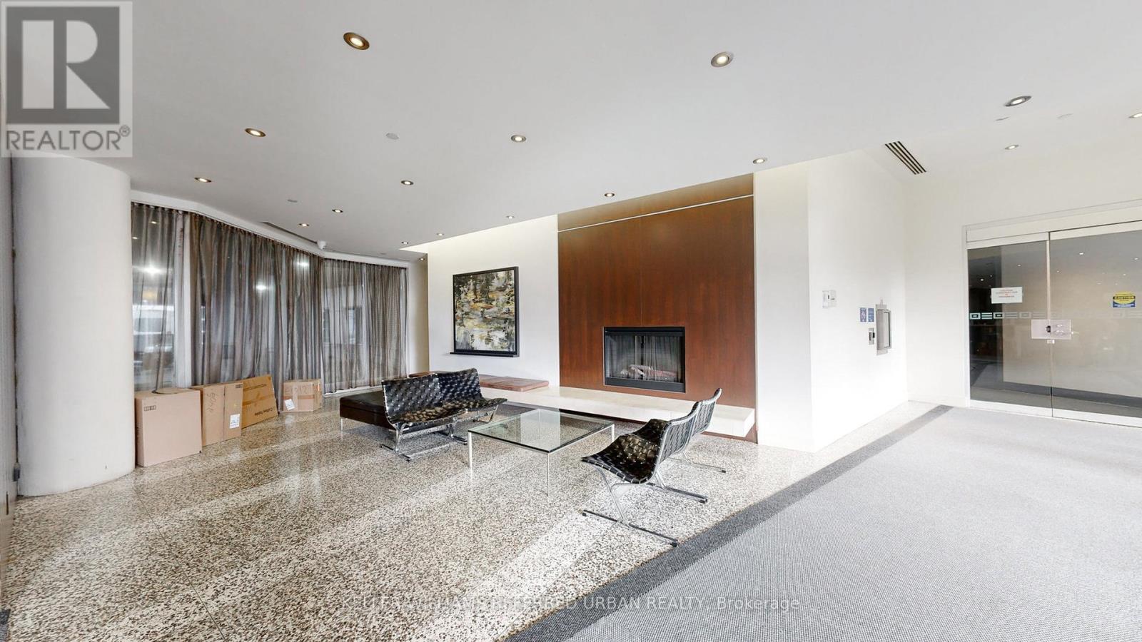 3202 - 8 York Street, Toronto (Waterfront Communities), Ontario  M5J 2Y2 - Photo 2 - C12209667