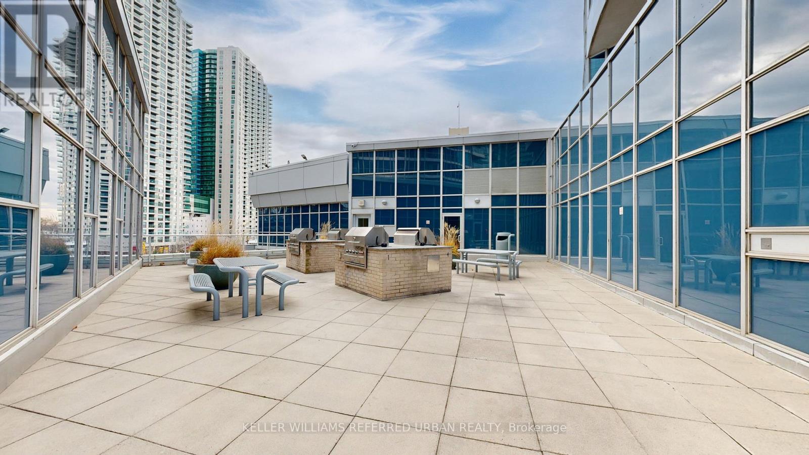 3202 - 8 York Street, Toronto (Waterfront Communities), Ontario  M5J 2Y2 - Photo 38 - C12209667