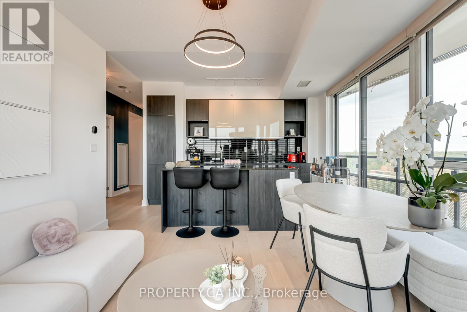 1009 - 99 The Donway W, Toronto (Banbury-Don Mills), Ontario  M3C 0N8 - Photo 10 - C12209696