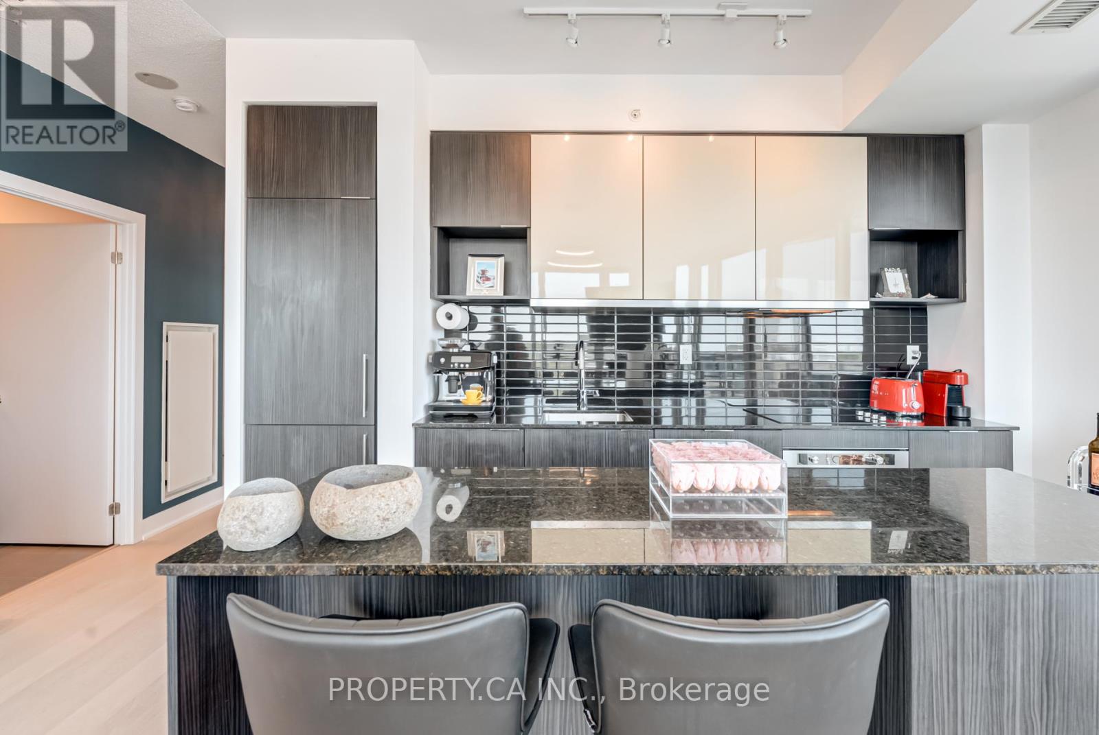 1009 - 99 The Donway W, Toronto (Banbury-Don Mills), Ontario  M3C 0N8 - Photo 11 - C12209696