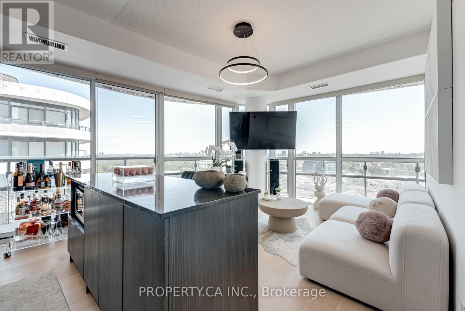 1009 - 99 The Donway W, Toronto (Banbury-Don Mills), Ontario  M3C 0N8 - Photo 2 - C12209696