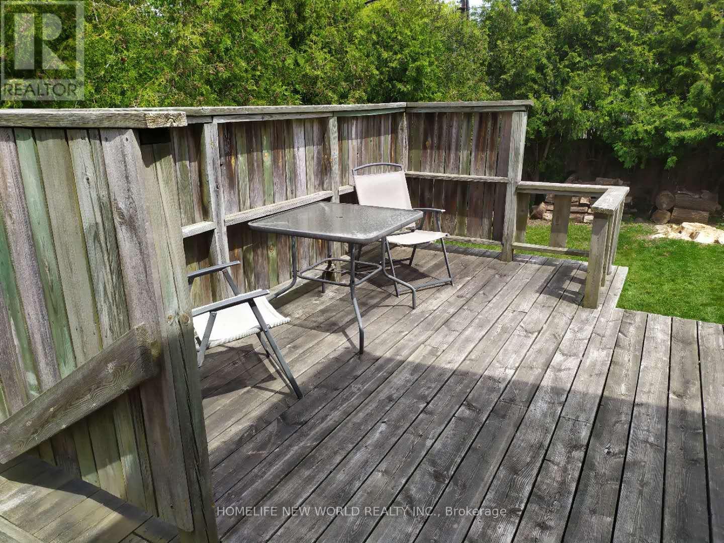 96 Berkinshaw Crescent, Toronto, Ontario  M3B 2T2 - Photo 21 - C12209735