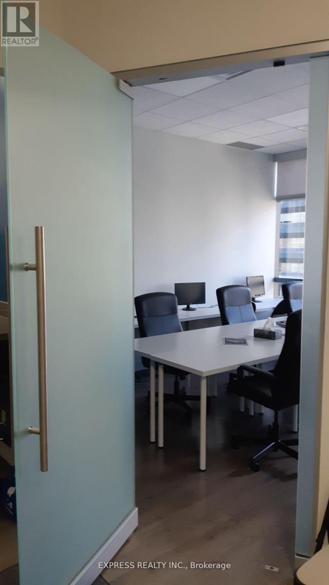 1002 - 4789 Yonge Street, Toronto (Willowdale East), Ontario  M2N 0G3 - Photo 14 - C12209743
