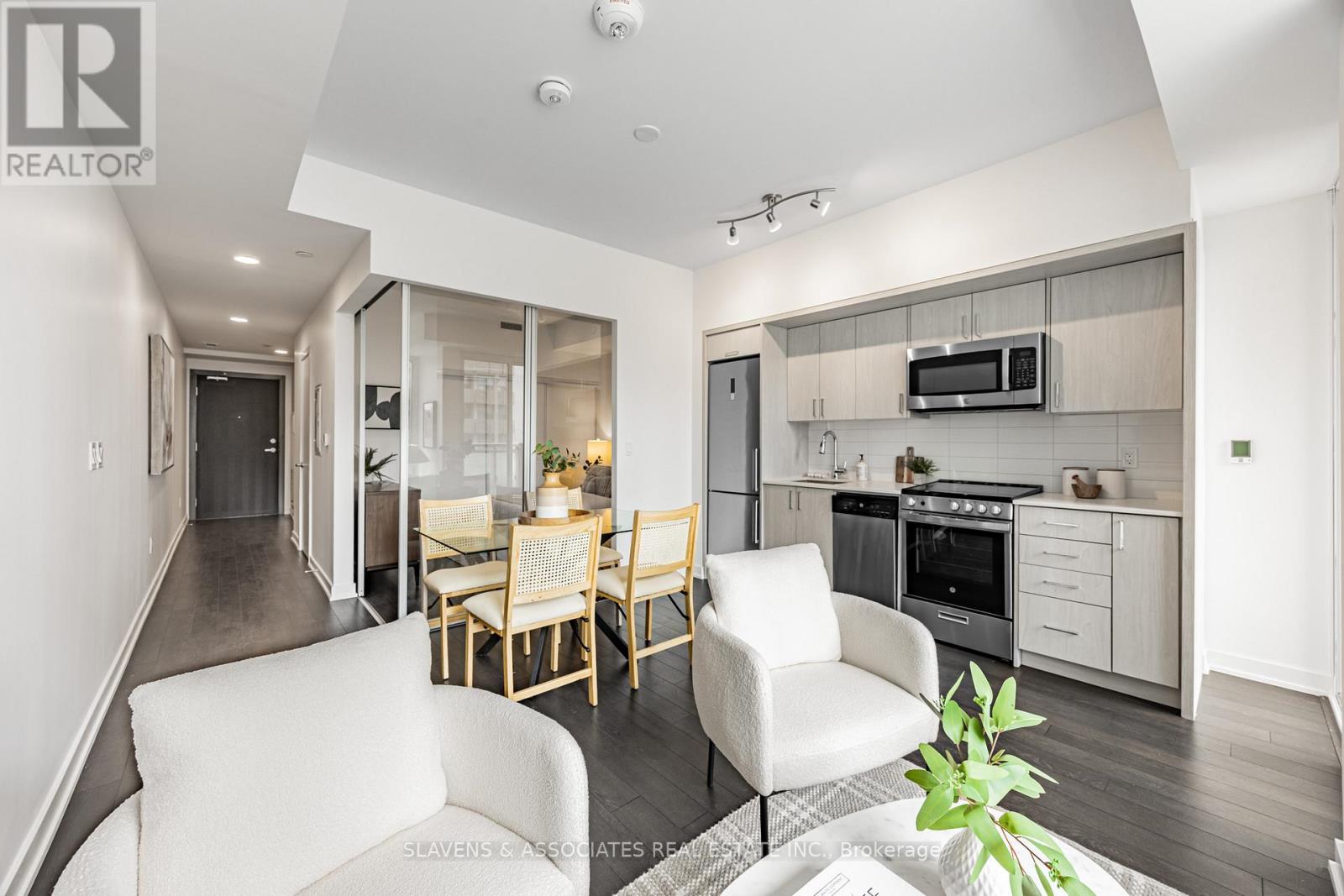 304 - 1 Cardiff Road, Toronto (Mount Pleasant East), Ontario  M4P 0G2 - Photo 7 - C12209791