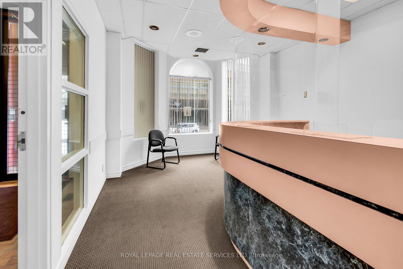 Main Floor - 346 Dundas Street W, Toronto, Ontario  M5T 1G5 - Photo 9 - C12209797