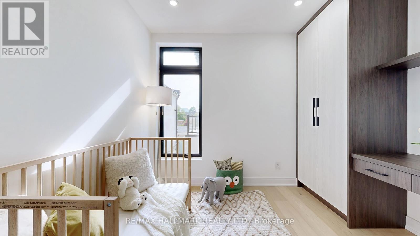 122 Crawford Street, Toronto, Ontario  M6J 2V4 - Photo 19 - C12209813