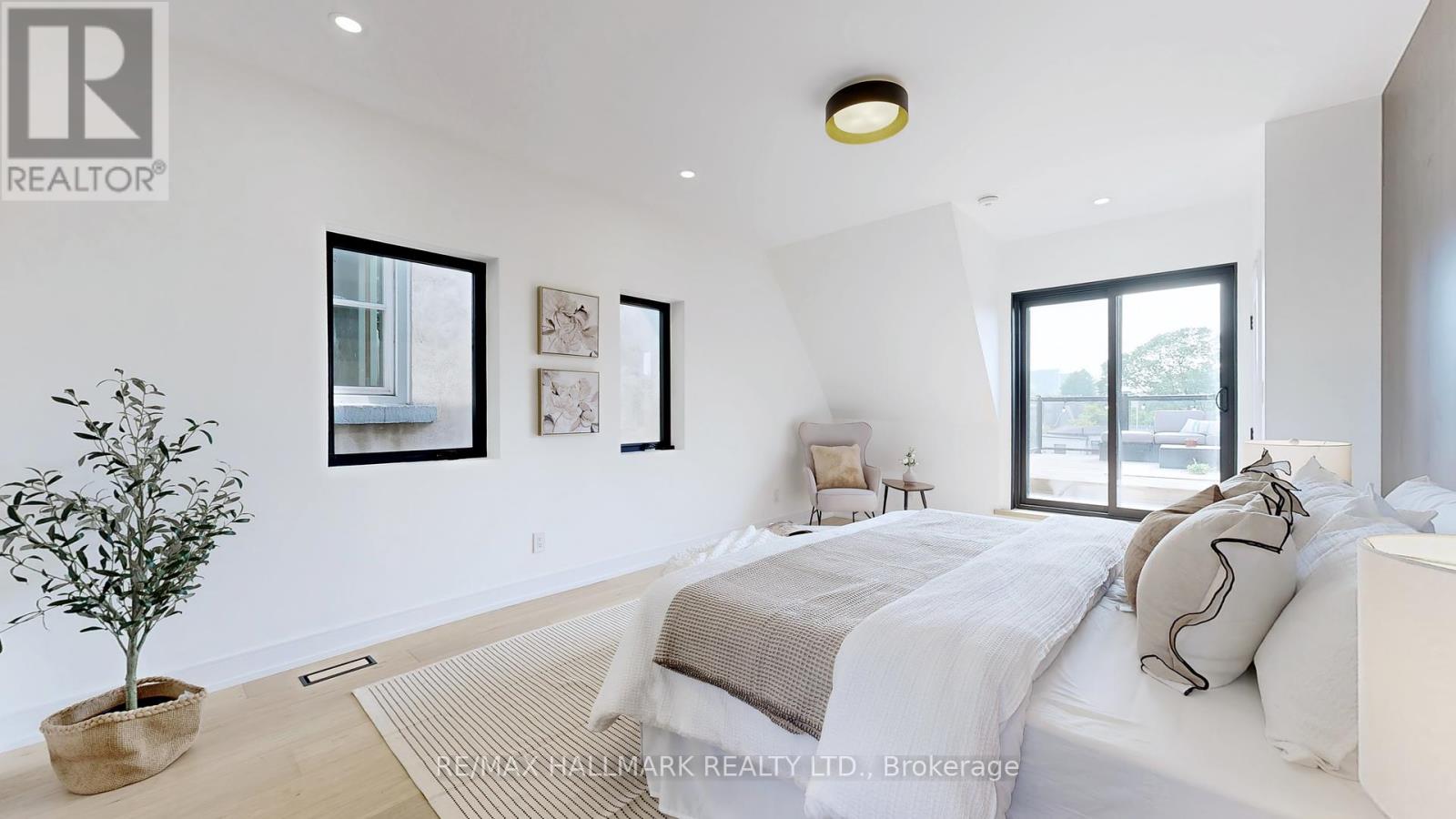 122 Crawford Street, Toronto, Ontario  M6J 2V4 - Photo 29 - C12209813