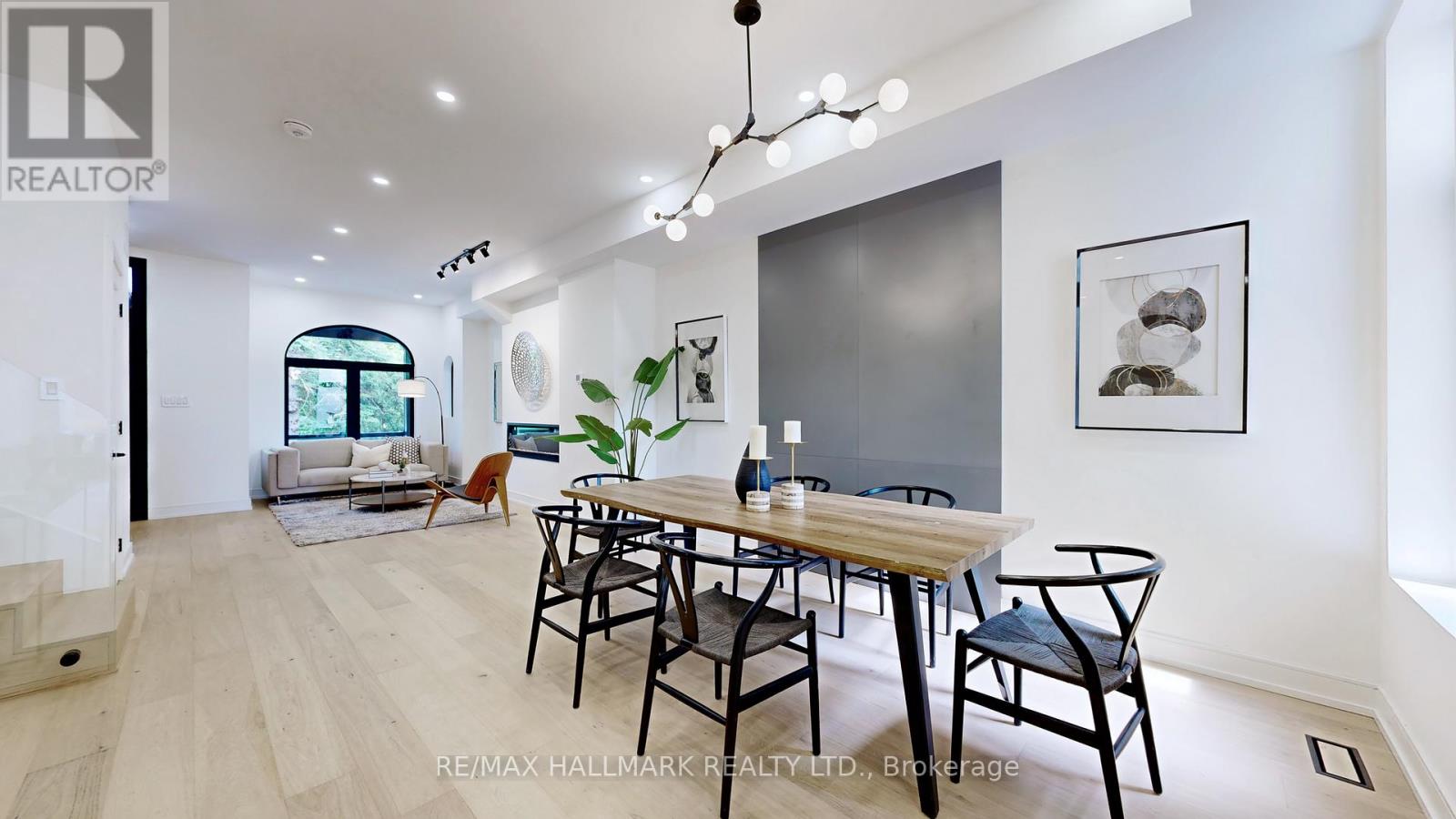 122 Crawford Street, Toronto, Ontario  M6J 2V4 - Photo 7 - C12209813