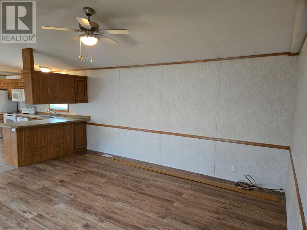 207 4a Street, Fox Creek, Alberta  T0H 1P0 - Photo 20 - A2203376