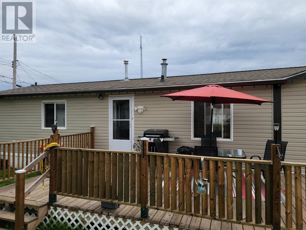 207 4a Street, Fox Creek, Alberta  T0H 1P0 - Photo 8 - A2203376