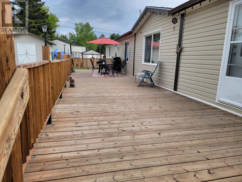 207 4a Street, Fox Creek, Alberta  T0H 1P0 - Photo 5 - A2203376
