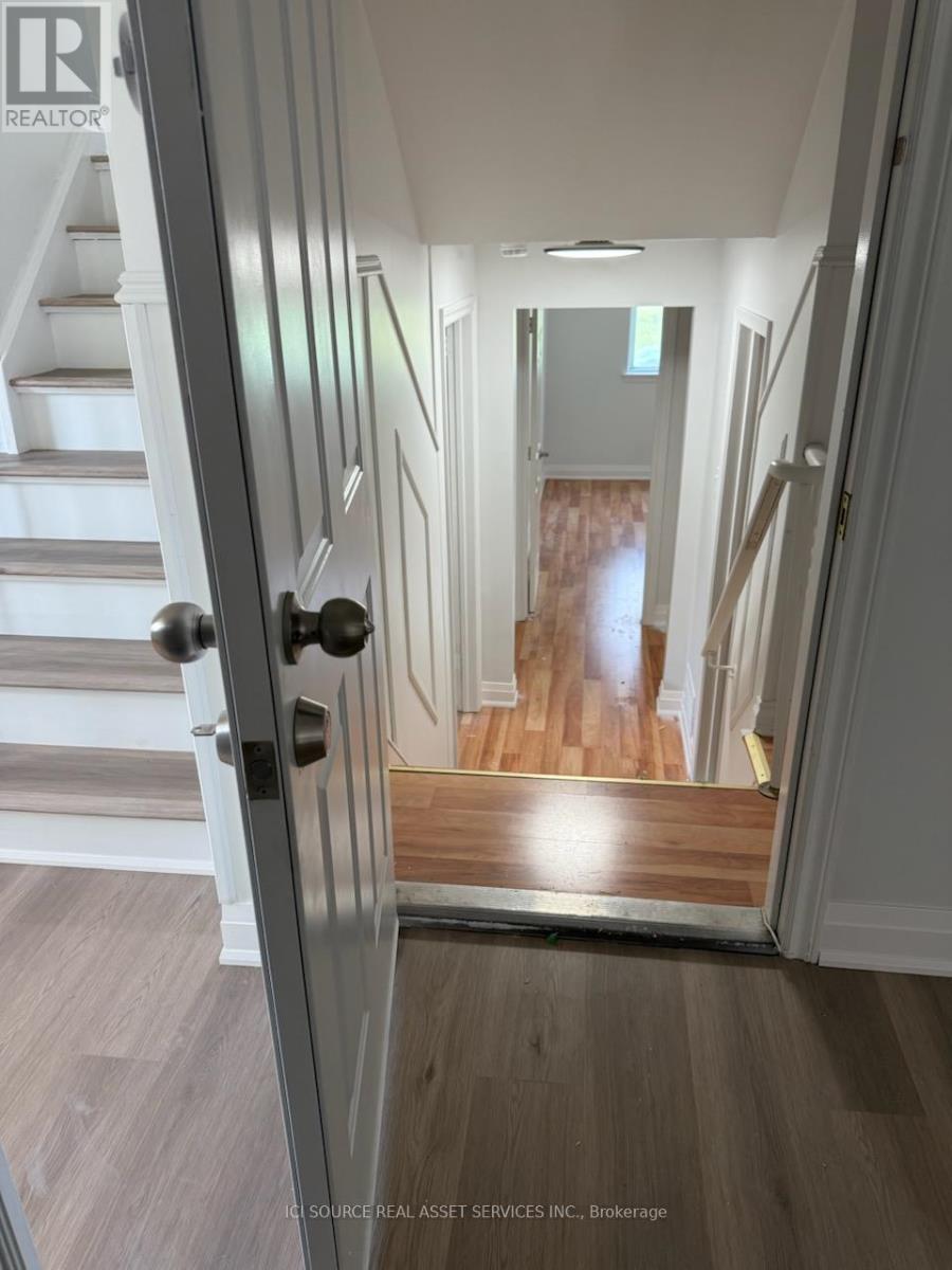 386 Horsham Avenue, Toronto, Ontario  M2R 1G9 - Photo 14 - C12208740