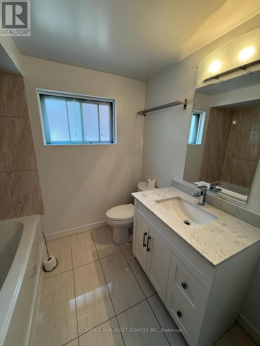 386 Horsham Avenue, Toronto, Ontario  M2R 1G9 - Photo 9 - C12208740