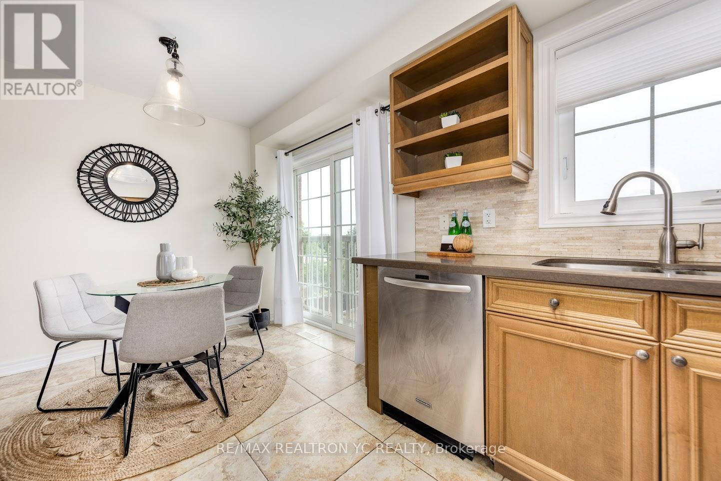 11 Reevesmere Lane, Ajax, Ontario  L1Z 0L3 - Photo 15 - E12209552