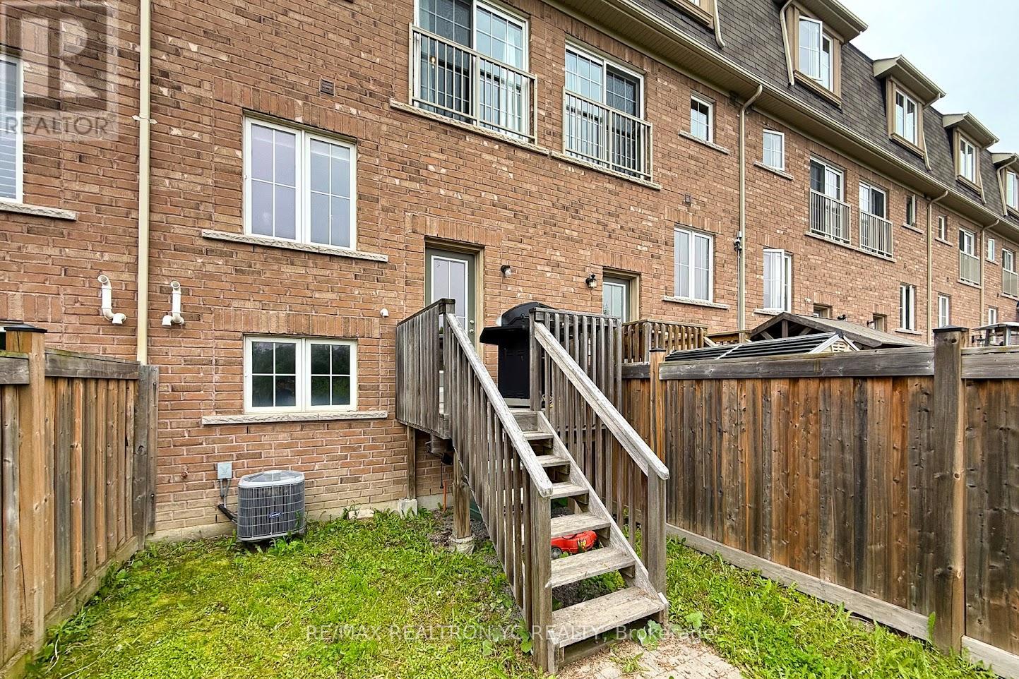 11 Reevesmere Lane, Ajax, Ontario  L1Z 0L3 - Photo 35 - E12209552