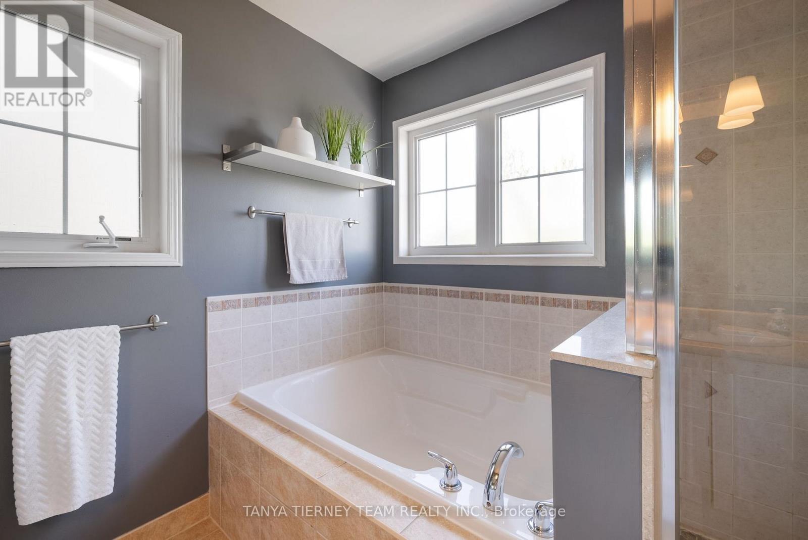 21 Eastgate Circle, Whitby (Brooklin), Ontario  L1M 2N3 - Photo 26 - E12209592