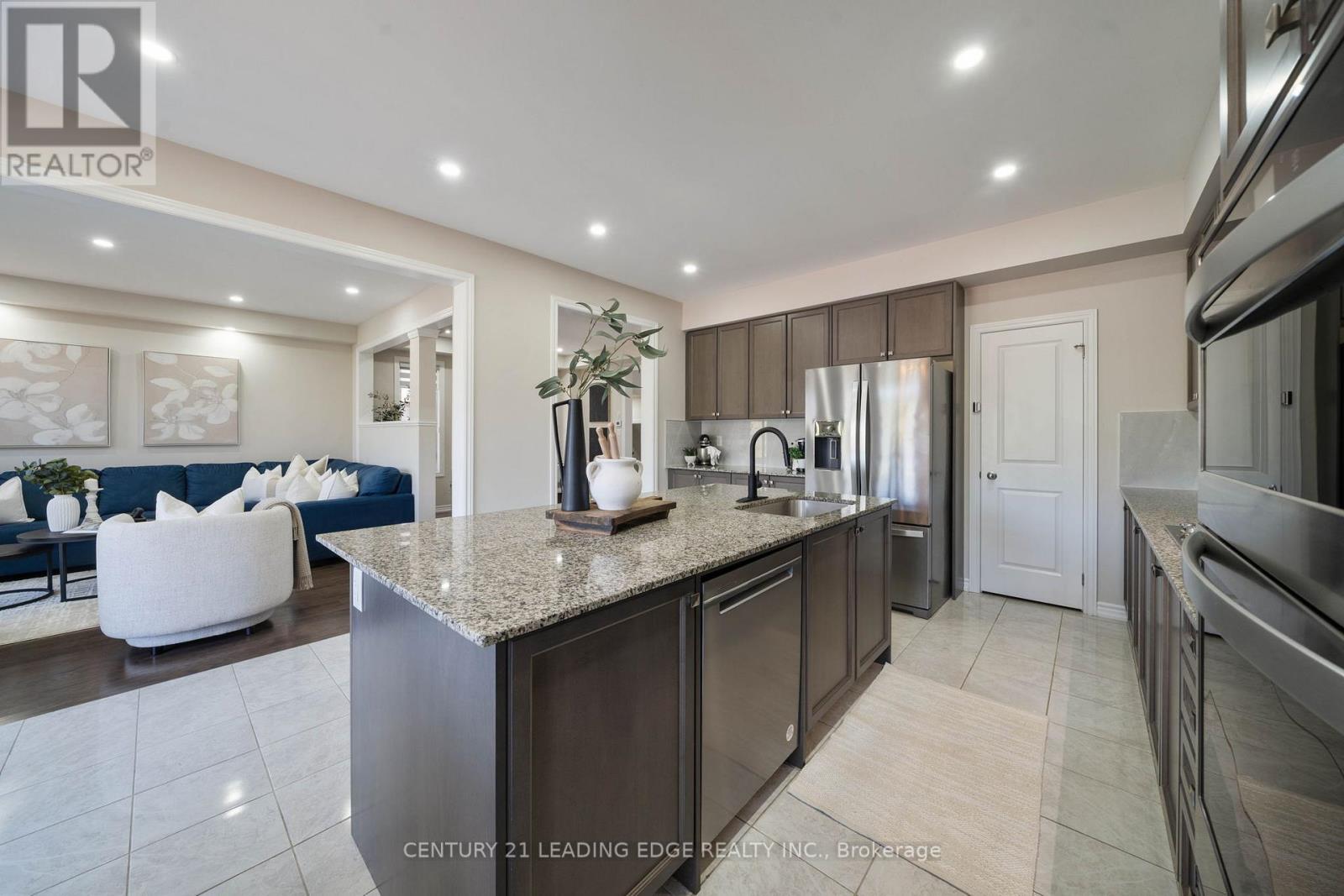 56 Priory Drive, Whitby, Ontario  L1P 0L2 - Photo 13 - E12209606