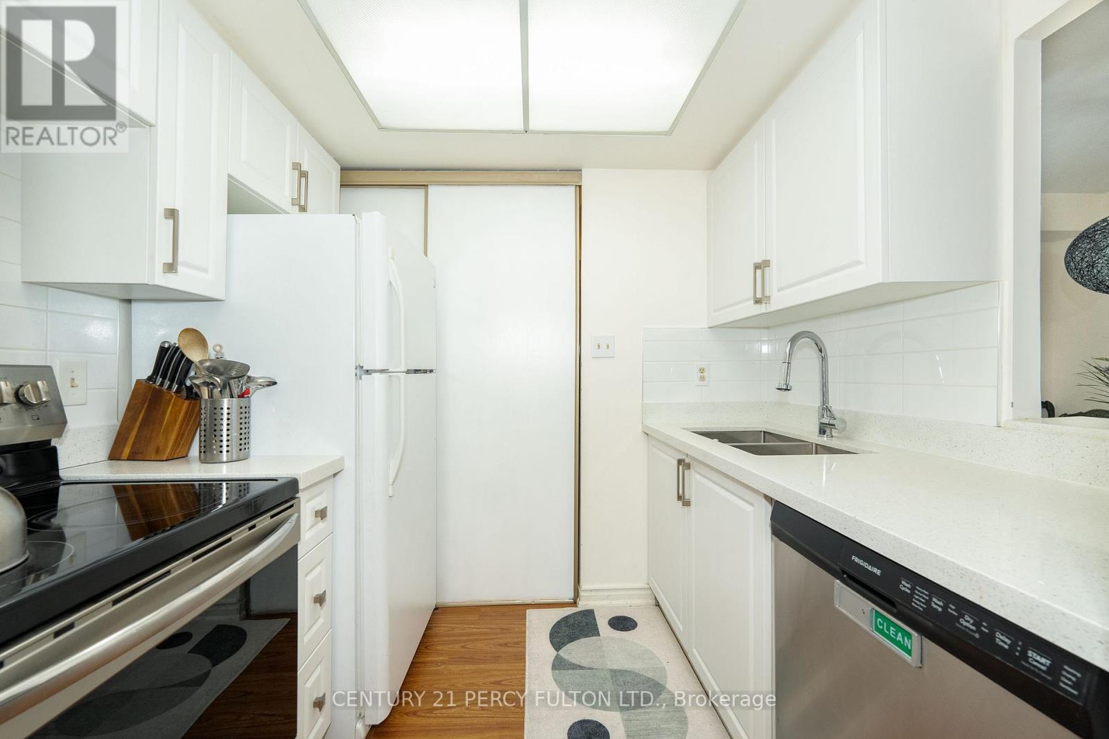 925 - 3 Greystone Walk Drive, Toronto (Kennedy Park), Ontario  M1K 5J4 - Photo 11 - E12209610