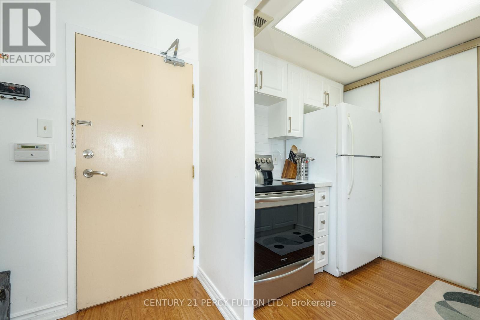 925 - 3 Greystone Walk Drive, Toronto (Kennedy Park), Ontario  M1K 5J4 - Photo 8 - E12209610