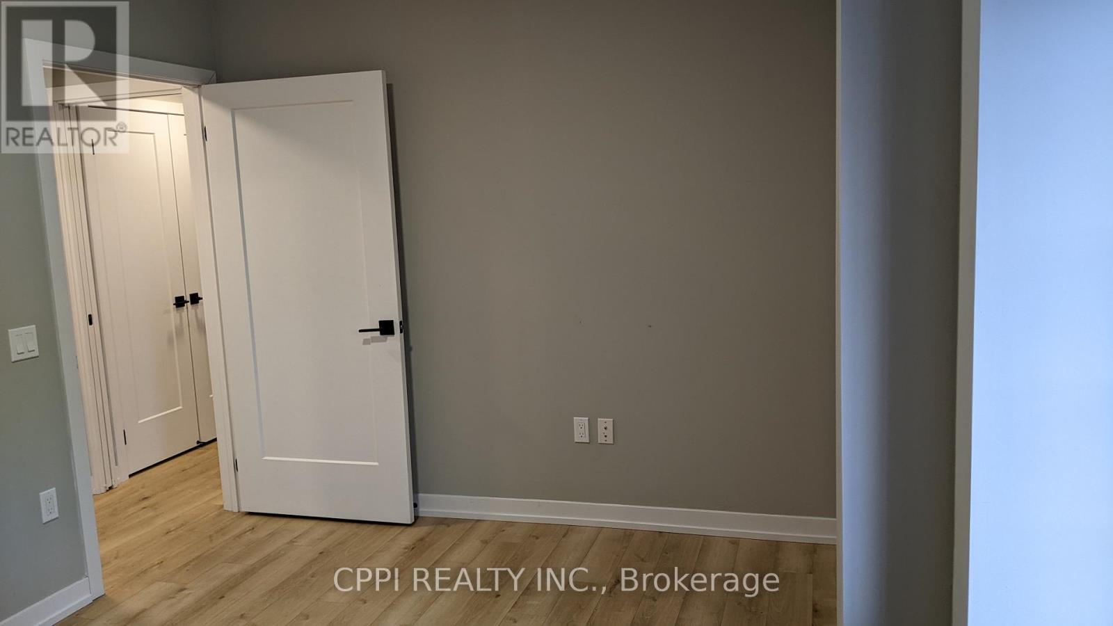 222 - 70 King Street E, Oshawa, Ontario  L1H 0A2 - Photo 5 - E12209673