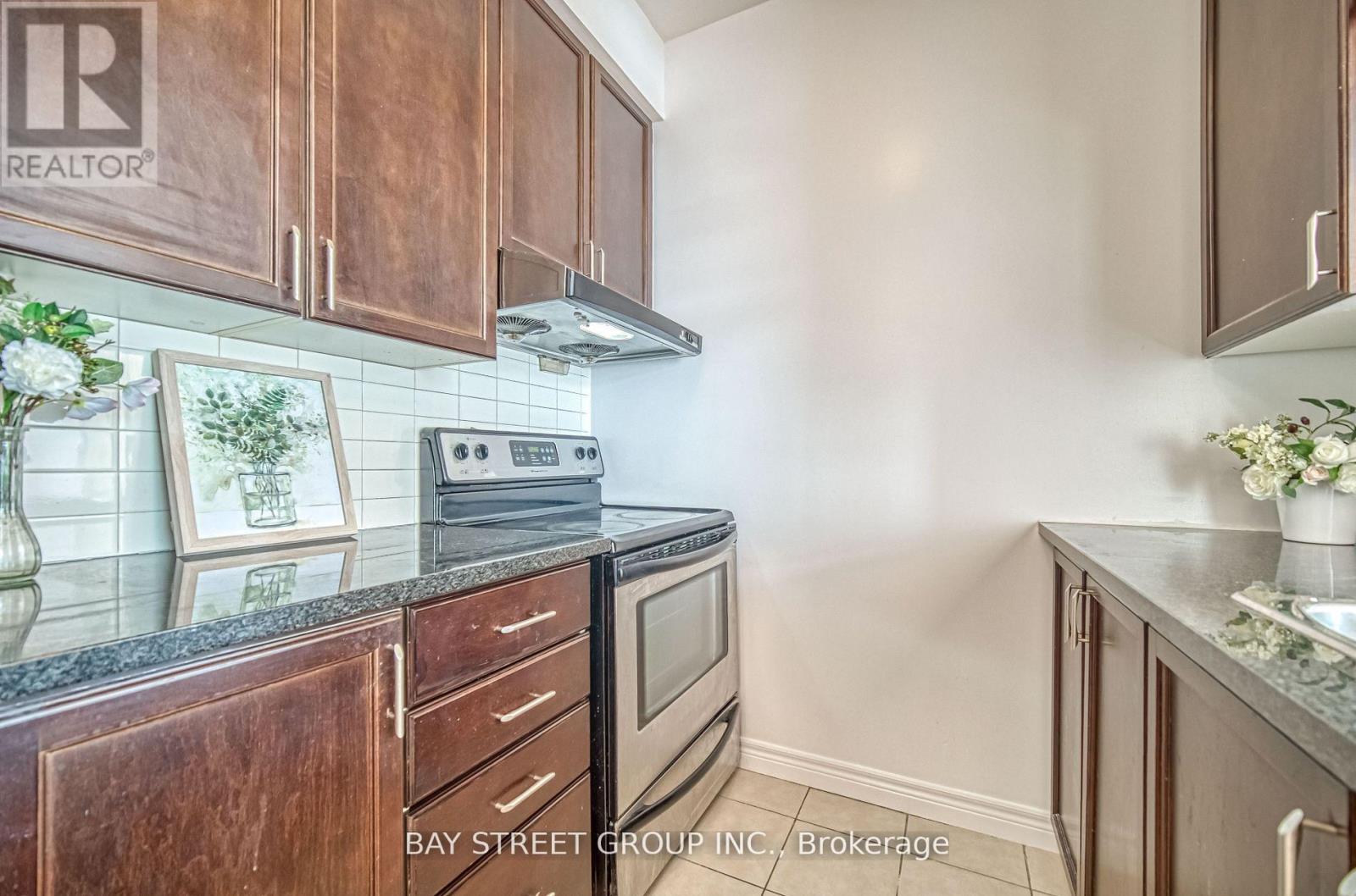 Ph#3603 - 70 Town Centre Court, Toronto (Bendale), Ontario  M1P 0B2 - Photo 2 - E12209681