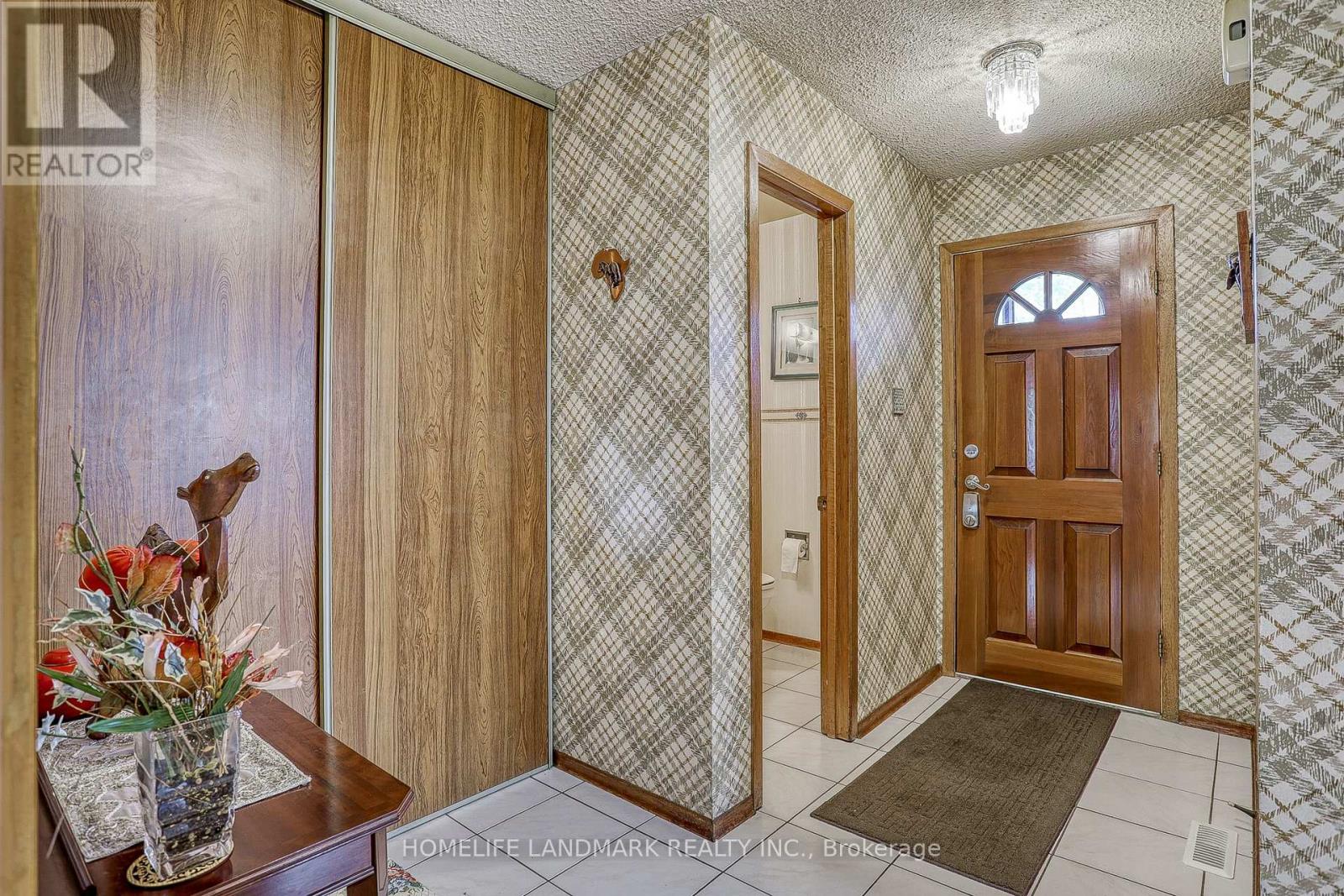 7 Kennaley Crescent, Toronto (Agincourt North), Ontario  M1V 1L6 - Photo 3 - E12209700