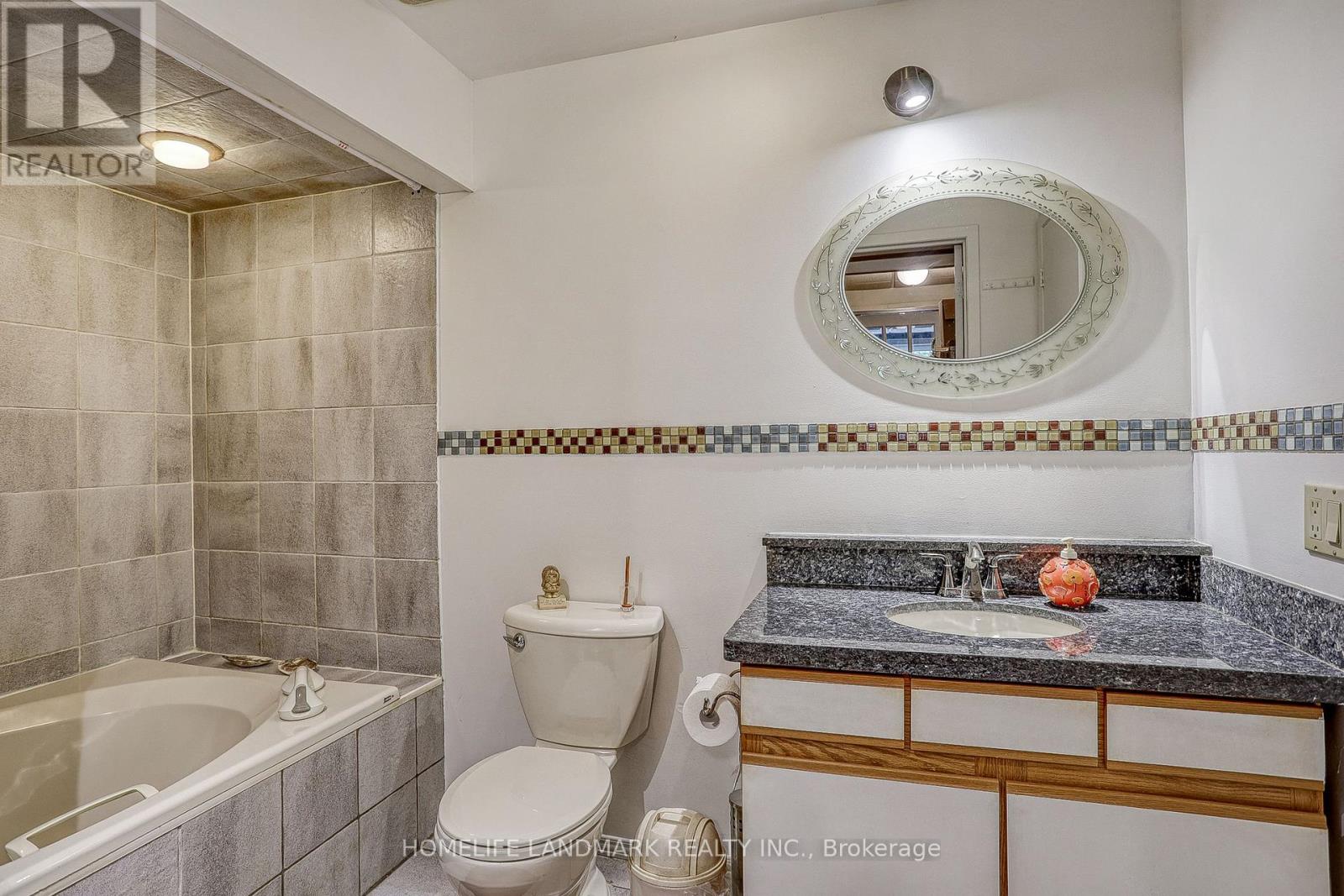 7 Kennaley Crescent, Toronto (Agincourt North), Ontario  M1V 1L6 - Photo 36 - E12209700