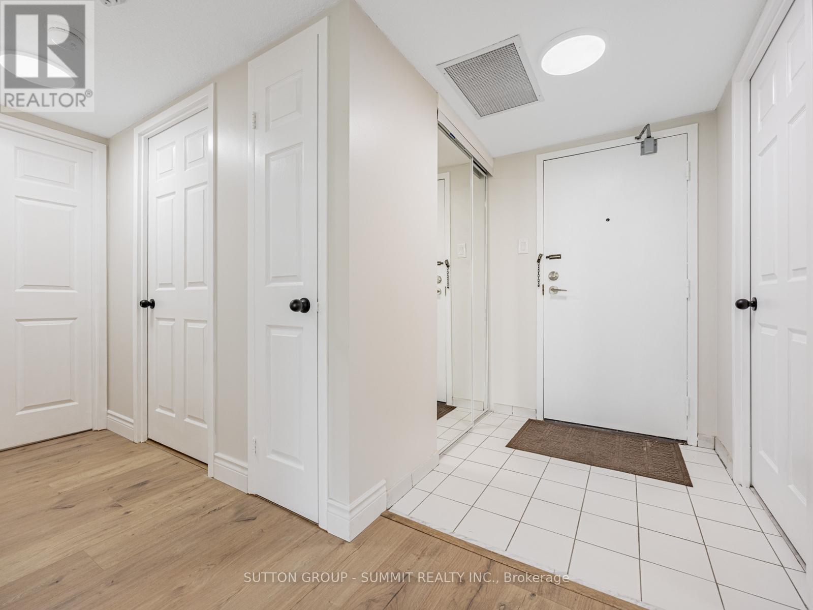 4727 Sheppard Avenue, Toronto, Ontario  M1S 5B3 - Photo 2 - E12209794