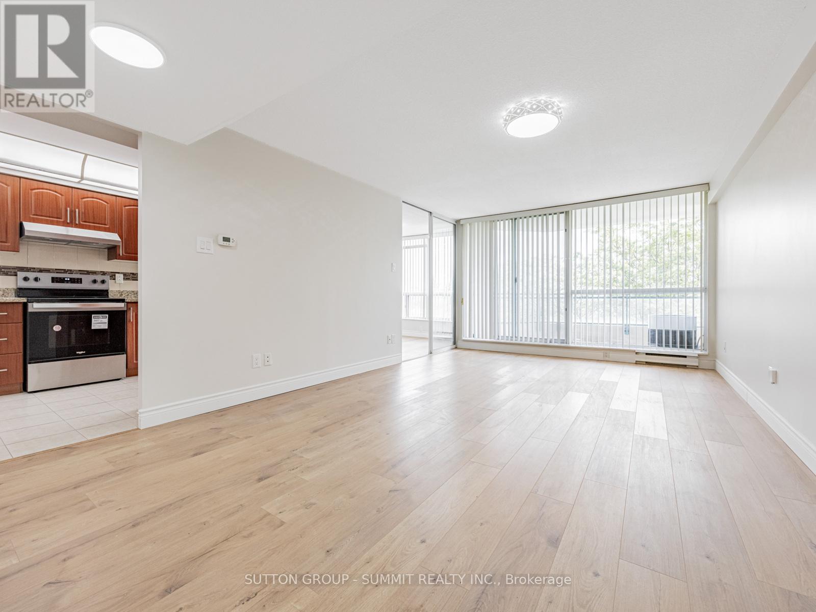 4727 Sheppard Avenue, Toronto, Ontario  M1S 5B3 - Photo 3 - E12209794