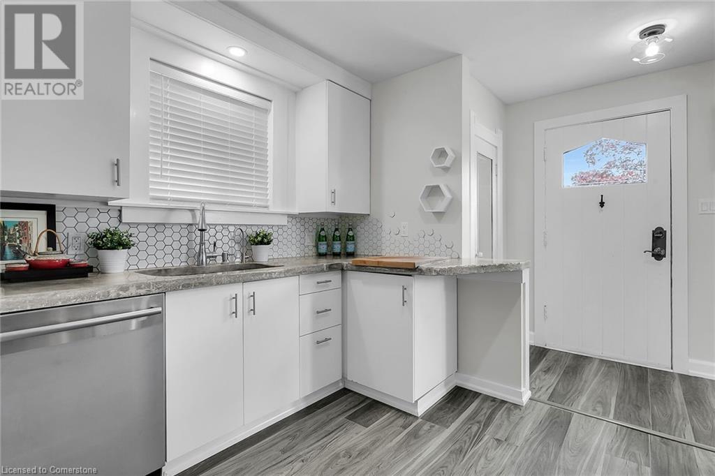 11 Spadina Road E, Kitchener, Ontario  N2M 3X2 - Photo 13 - 40739528