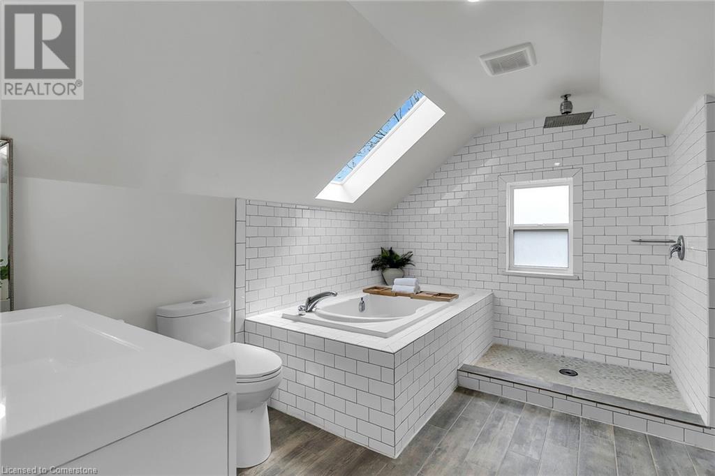 11 Spadina Road E, Kitchener, Ontario  N2M 3X2 - Photo 21 - 40739528