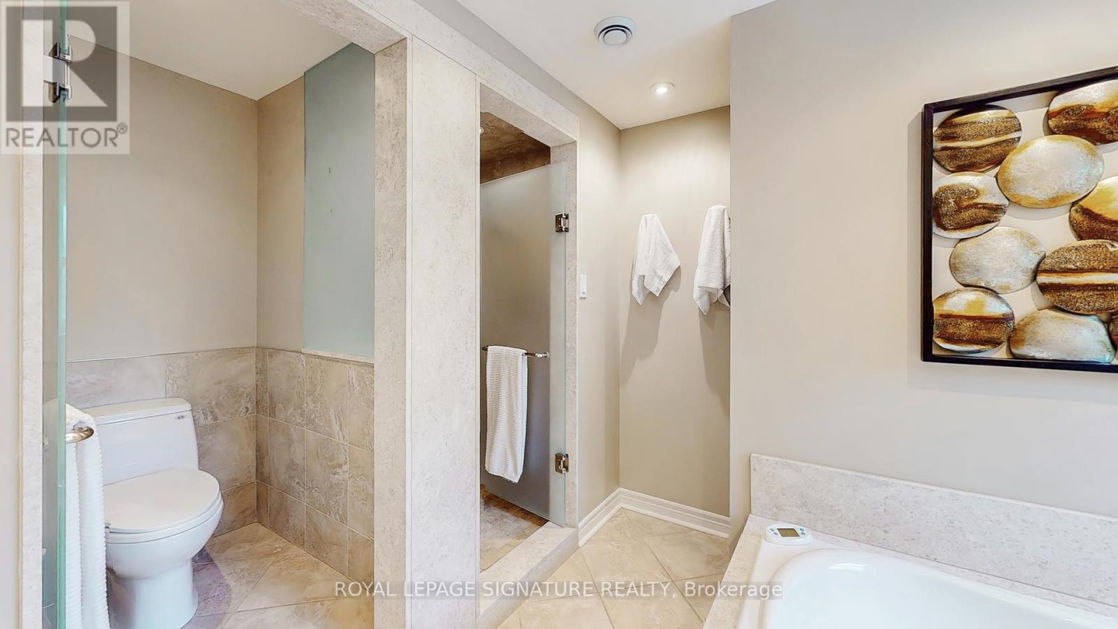 6 Harlowe Court, Whitby, Ontario  L1N 6V3 - Photo 22 - E12209385